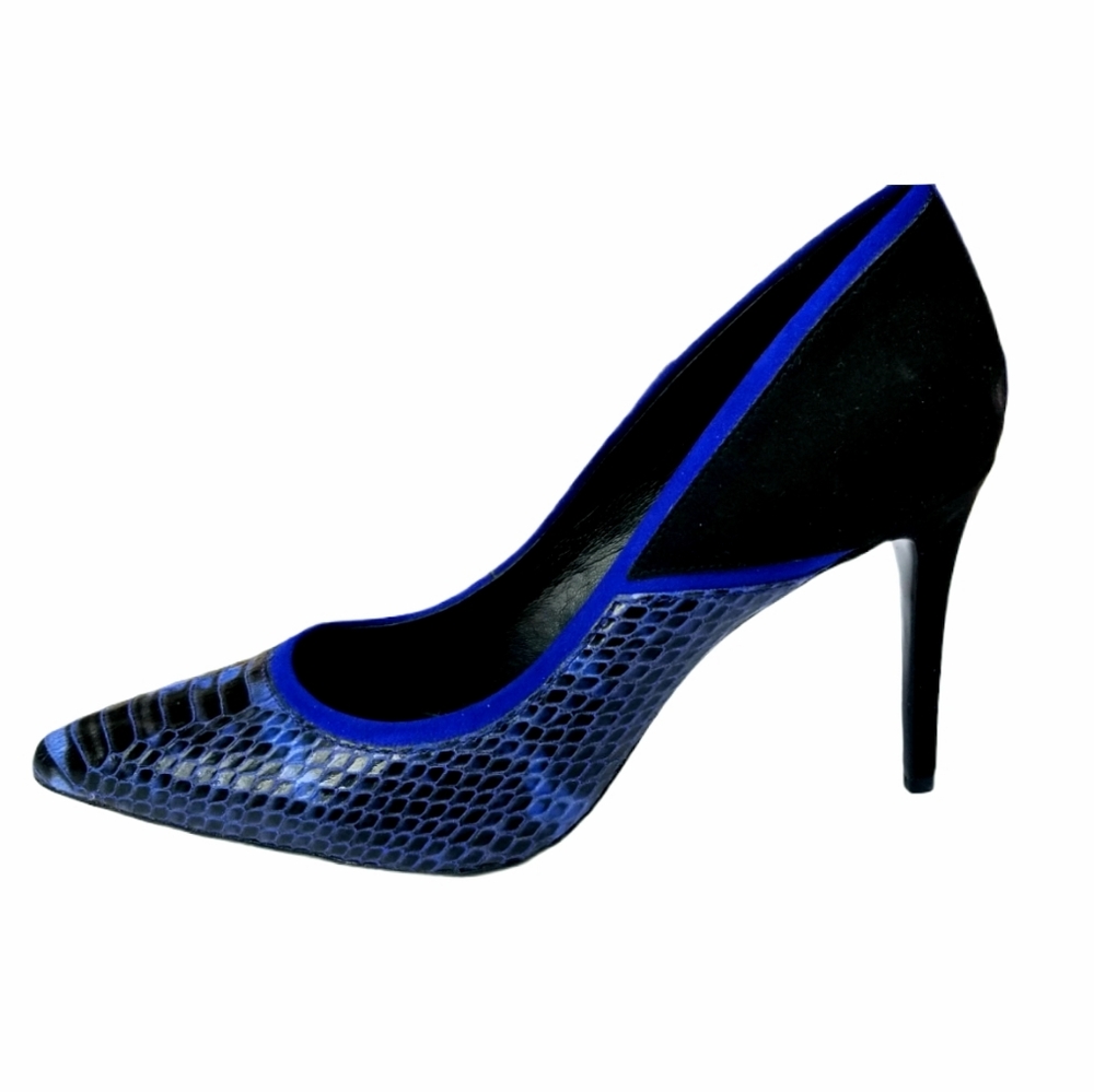 Aldo blue & black snake skin print heels 7